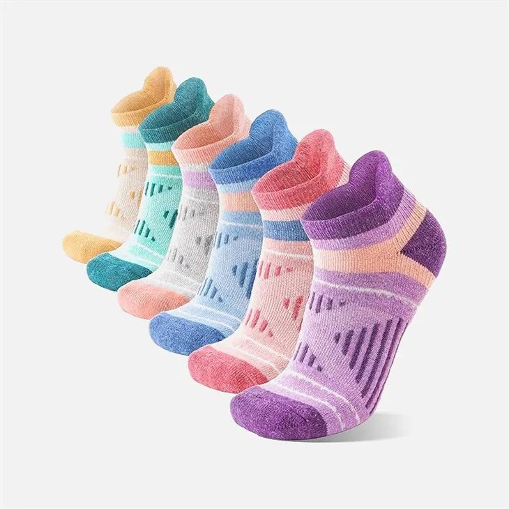 Ženske atletske čarape za gležnjeve